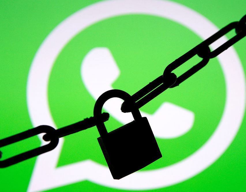 WHATSAPP WAS AFFECTED BY A BUG THAT ALLOWED HACKERS TO ACCESS PRIVATE CHATS